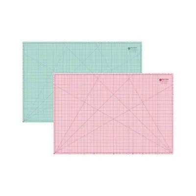 Lori Holt Cute Cuts™ Cutting Mat 24’’ x 36’’ 732075