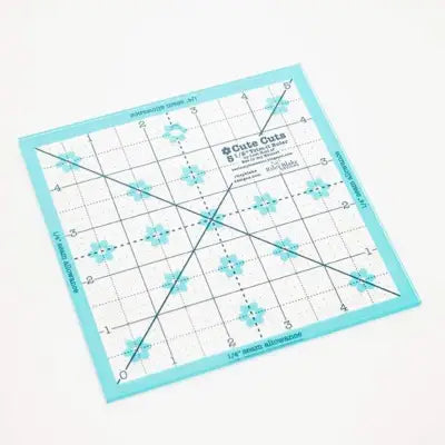 Lori Holt Cute Cuts™ Trim-it™ Ruler 5 1/2’’ x 976292