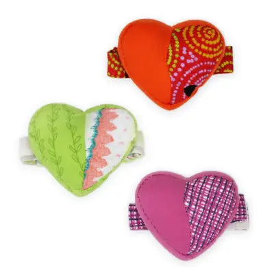 Dritz Quilting Heart Wrist Pin Cushion with Adjustable